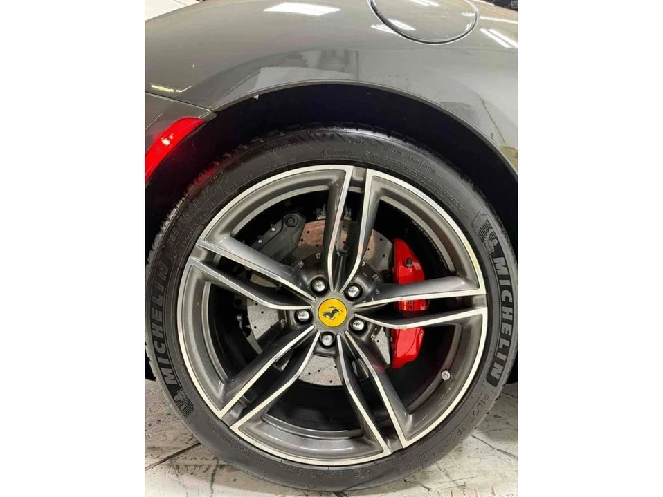 2022 Ferrari Roma - Image 19 of 20
