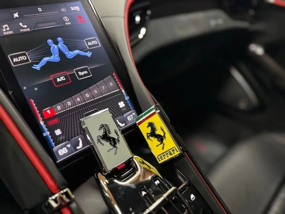 2022 Ferrari Roma - Image 11 of 20