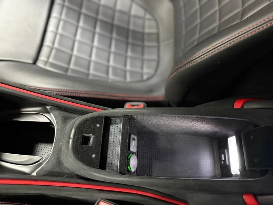 2022 Ferrari Roma - Image 10 of 20