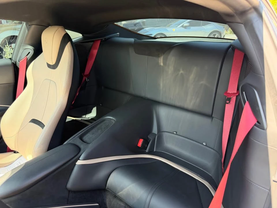 2022 Ferrari Roma - Image 10 of 13