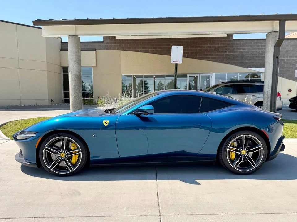 2022 Ferrari Roma - Image 2 of 13