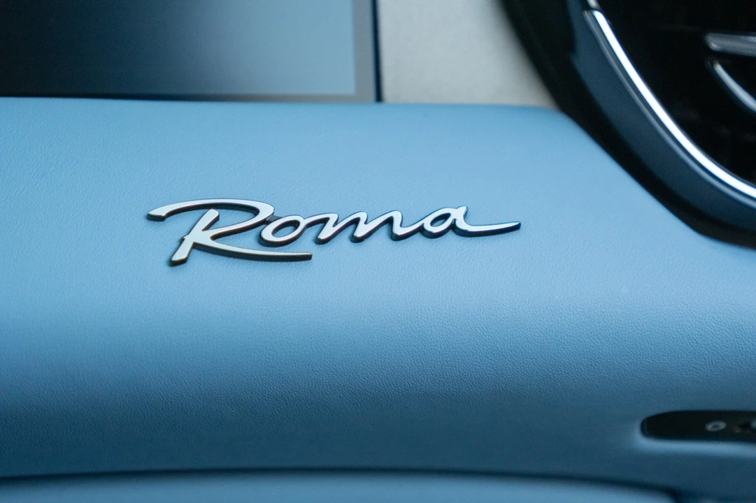 2022 Ferrari Roma - Image 11 of 21