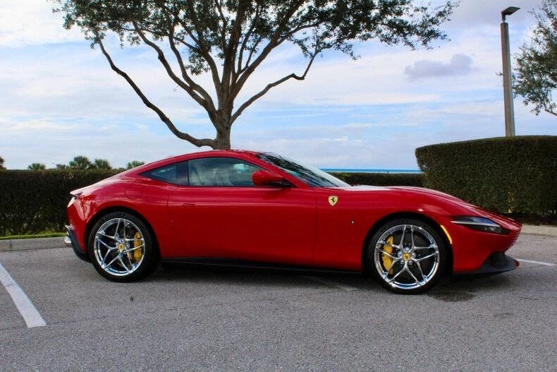 2022 Ferrari Roma - Image 3 of 12