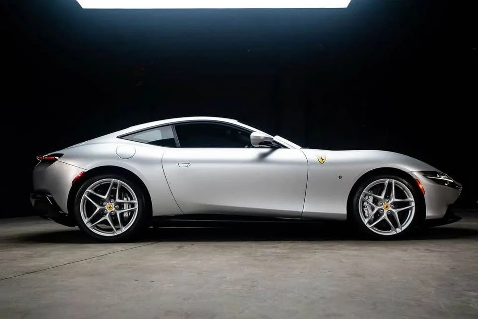 2022 Ferrari Roma - Image 5 of 8