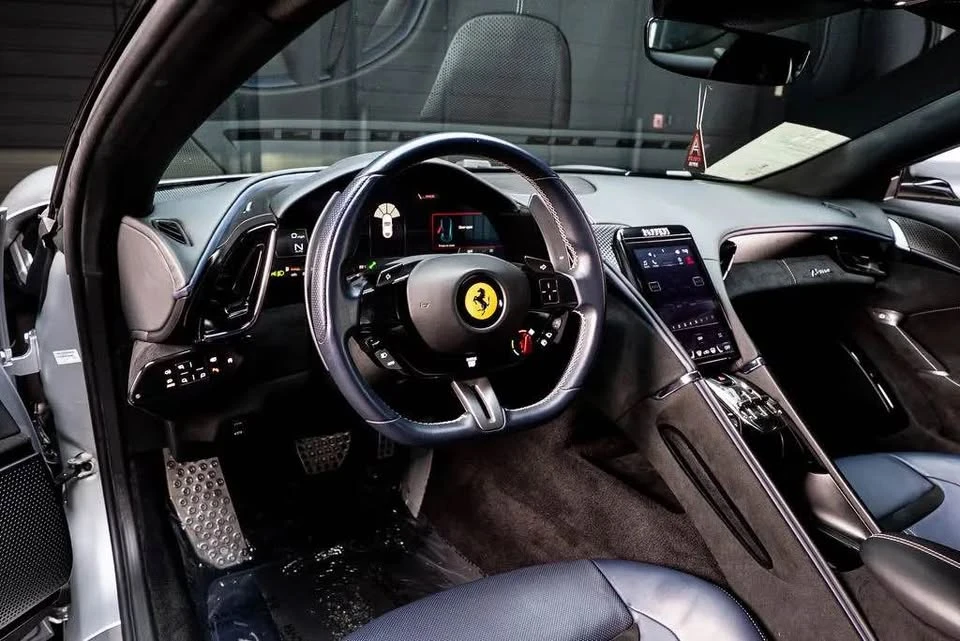 2022 Ferrari Roma - Image 8 of 8