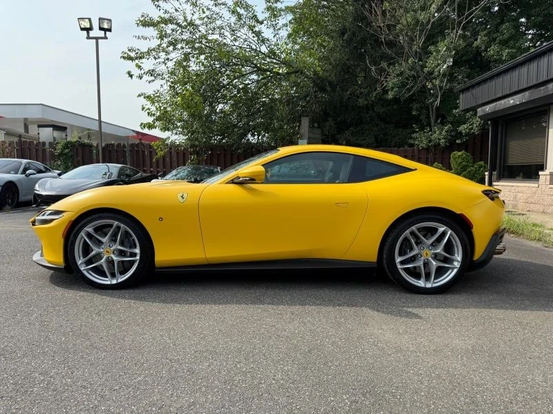 2022 Ferrari Roma - Image 8 of 12