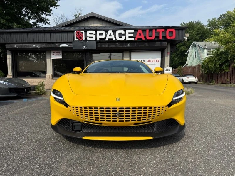 2022 Ferrari Roma - Image 2 of 12