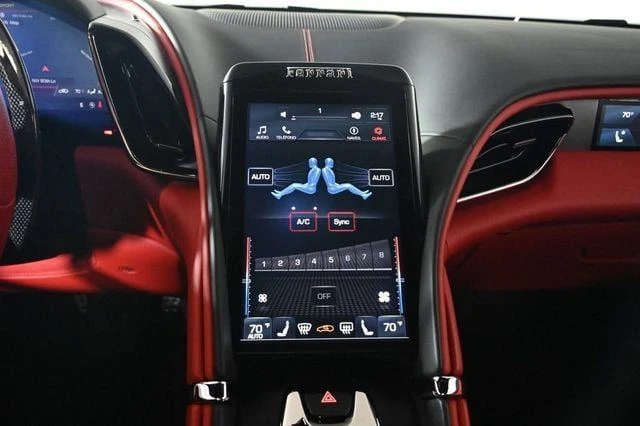 2022 Ferrari Roma - Image 15 of 20