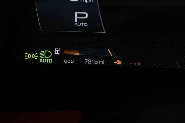 2022 Ferrari Roma - Image 14 of 20