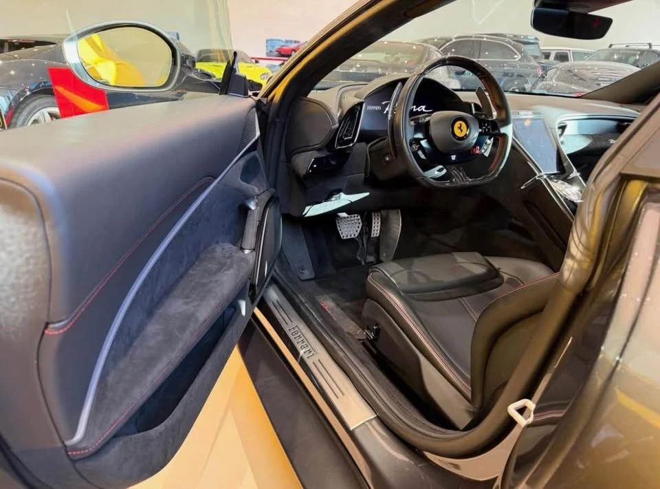 2022 Ferrari Roma - Image 3 of 6