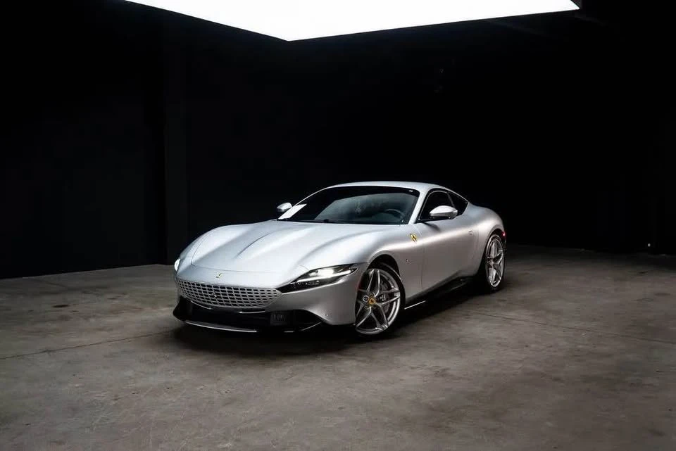 2022 Ferrari Roma - Image 14 of 15