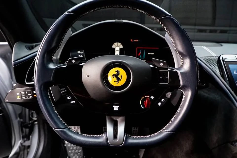 2022 Ferrari Roma - Image 11 of 15