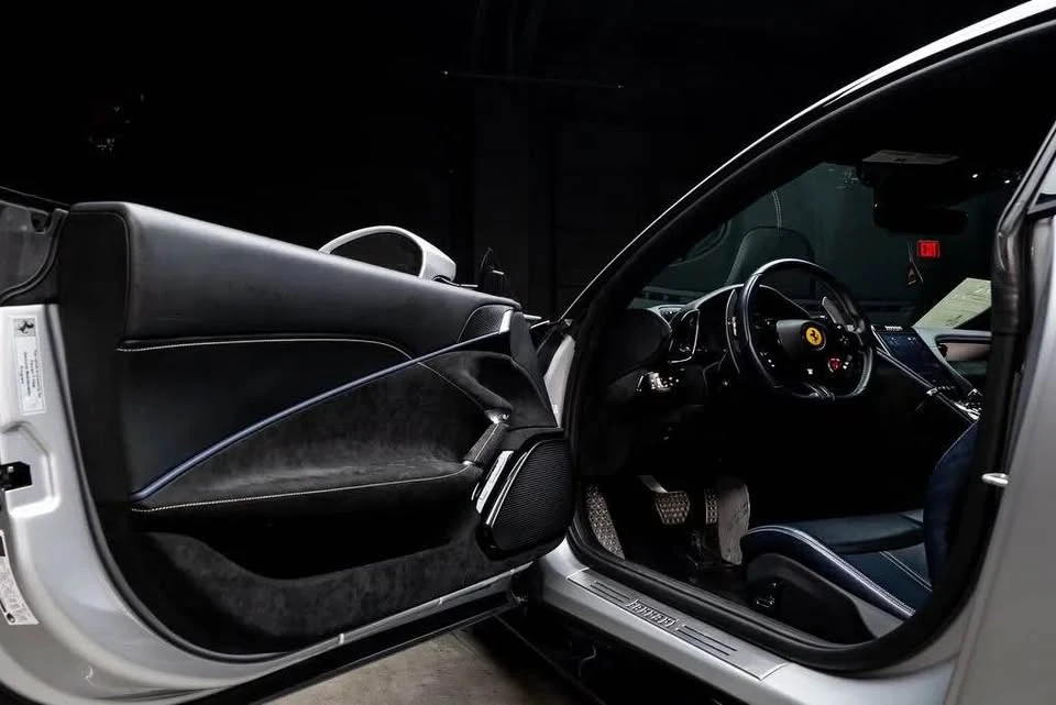 2022 Ferrari Roma - Image 7 of 15