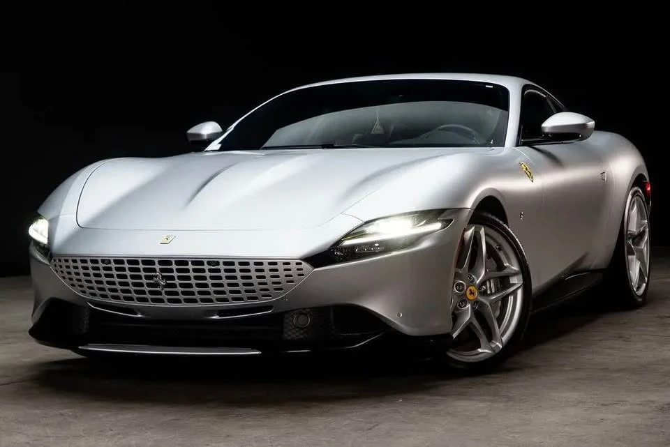 2022 Ferrari Roma - Image 2 of 9