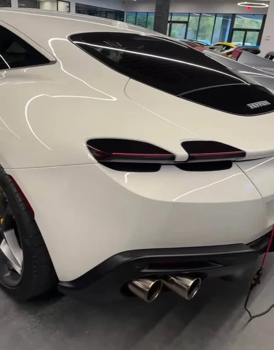 2022 Ferrari Roma - Image 2 of 4