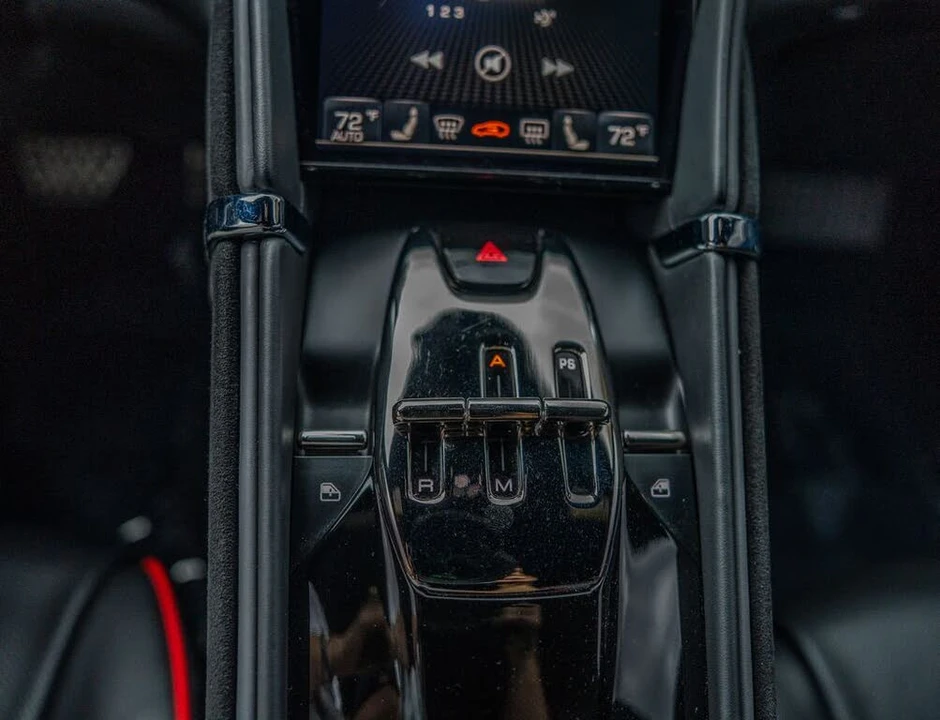 2022 Ferrari Roma - Image 12 of 30