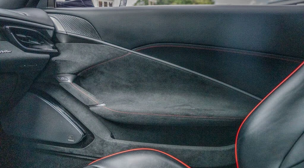 2022 Ferrari Roma - Image 13 of 30