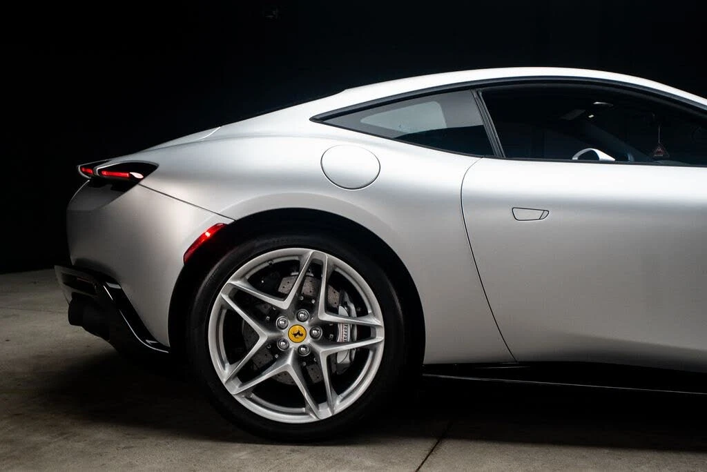 2022 Ferrari Roma - Image 22 of 31