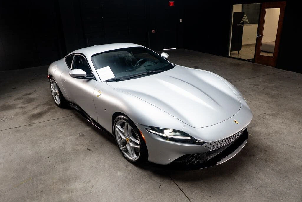 2022 Ferrari Roma - Image 14 of 31