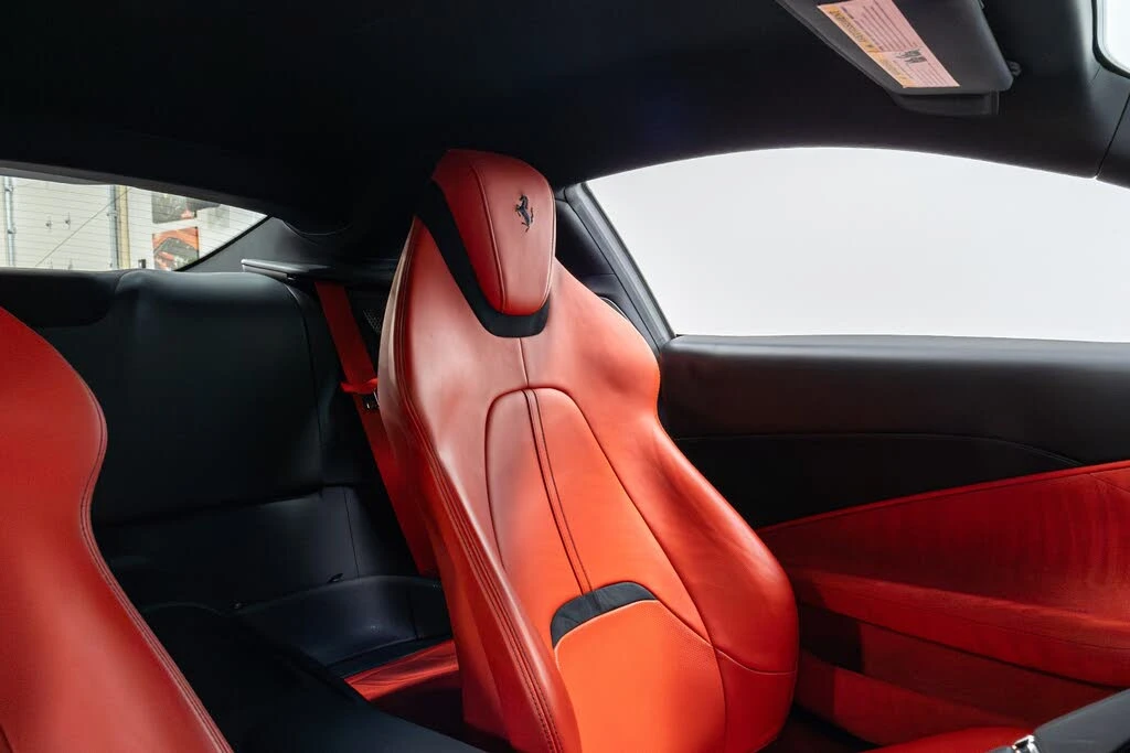 2022 Ferrari Roma - Image 26 of 31