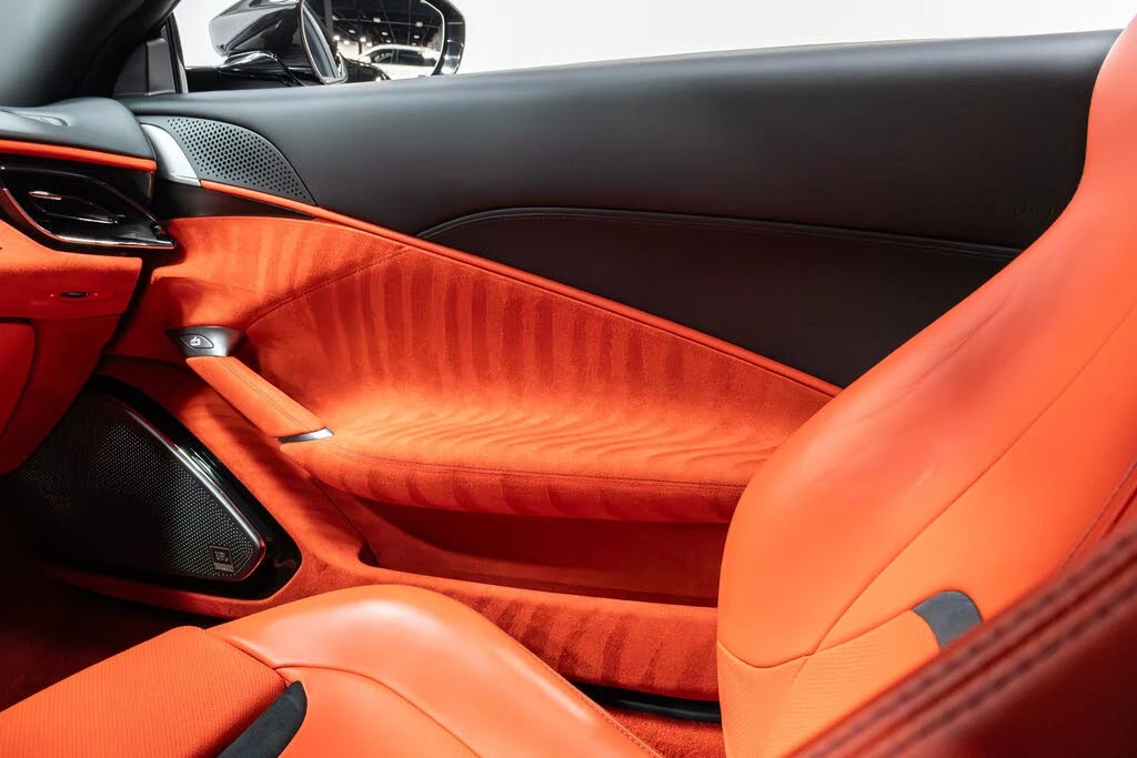 2022 Ferrari Roma - Image 16 of 31