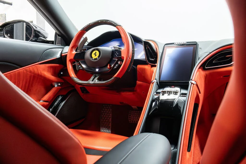 2022 Ferrari Roma - Image 30 of 31