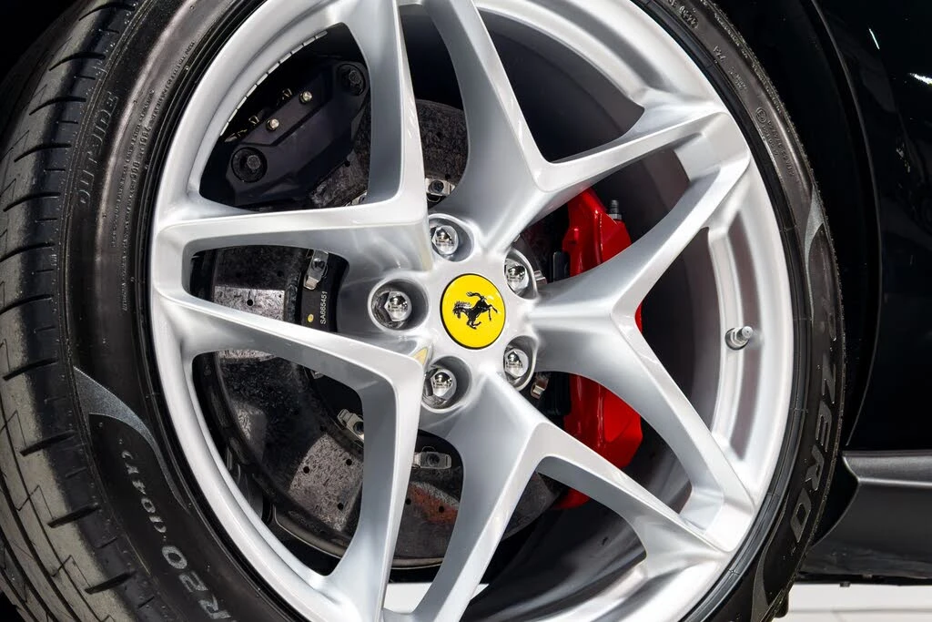 2022 Ferrari Roma - Image 22 of 31