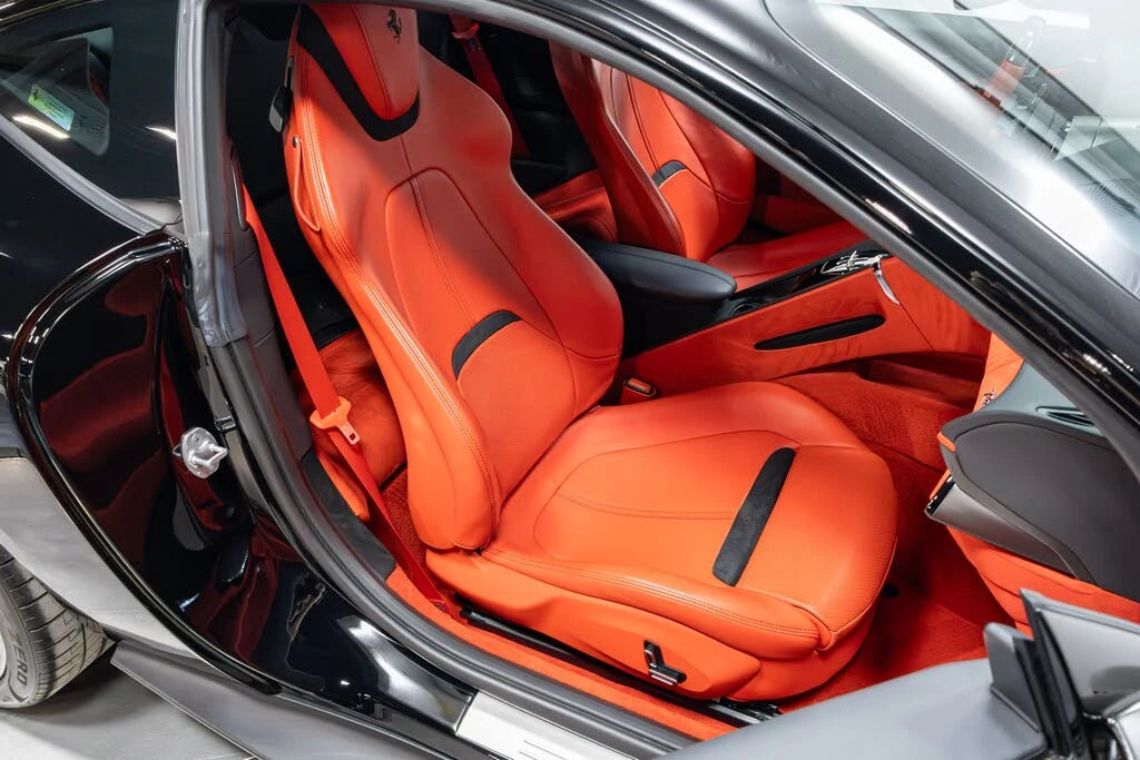 2022 Ferrari Roma - Image 27 of 31