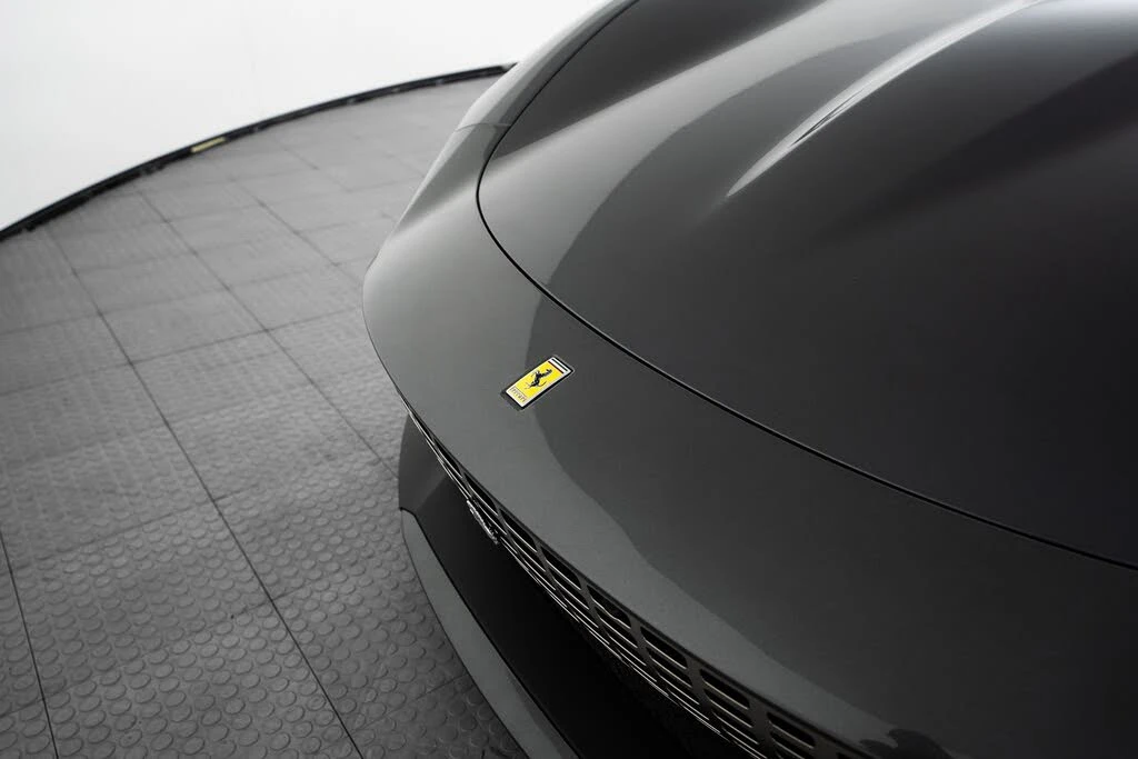 2022 Ferrari Roma - Image 9 of 31