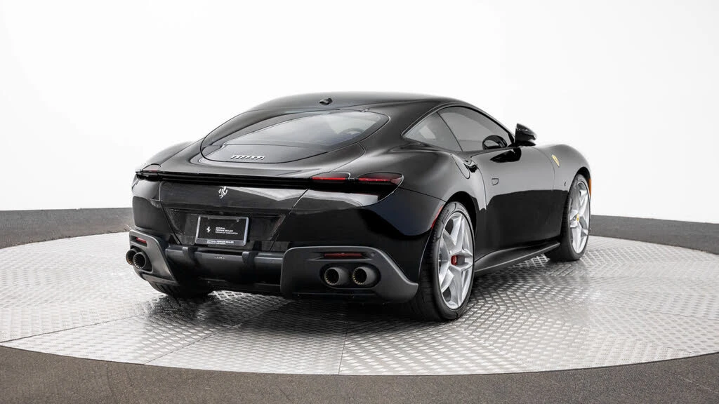 2022 Ferrari Roma - Image 7 of 31