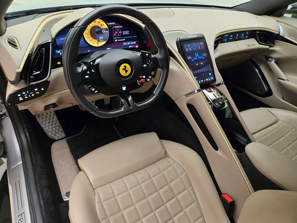 2022 Ferrari Roma - Image 19 of 31