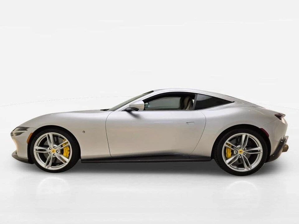 2022 Ferrari Roma - Image 12 of 31