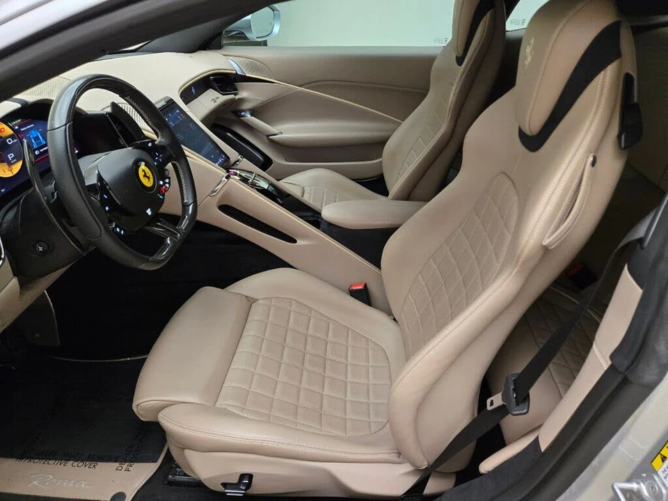 2022 Ferrari Roma - Image 17 of 31
