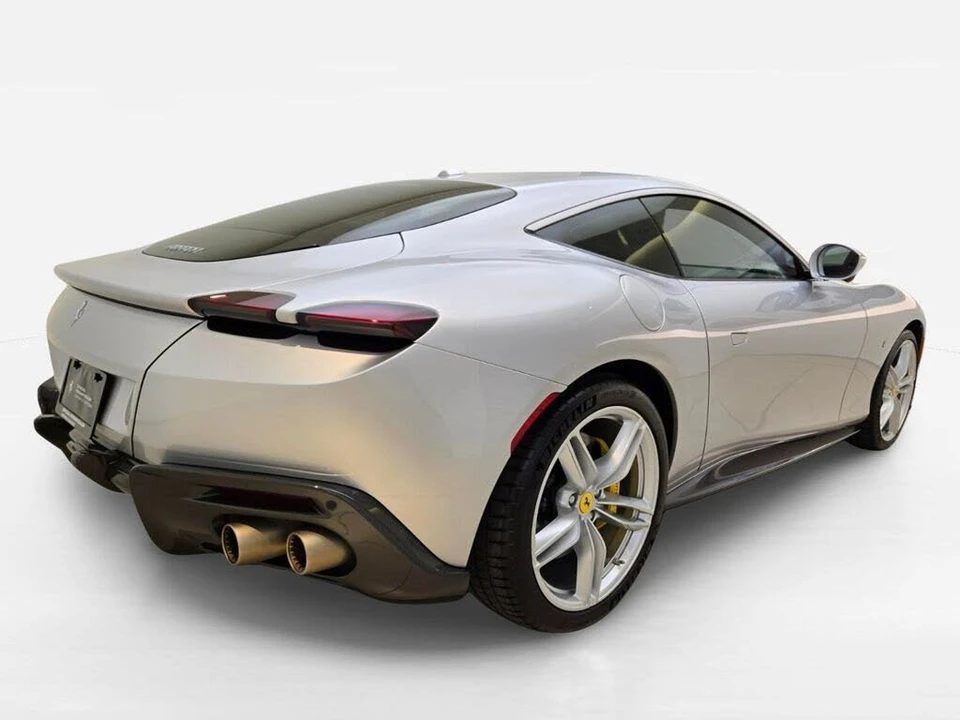 2022 Ferrari Roma - Image 9 of 31