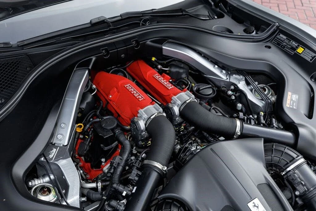 2022 Ferrari Roma - Image 11 of 31