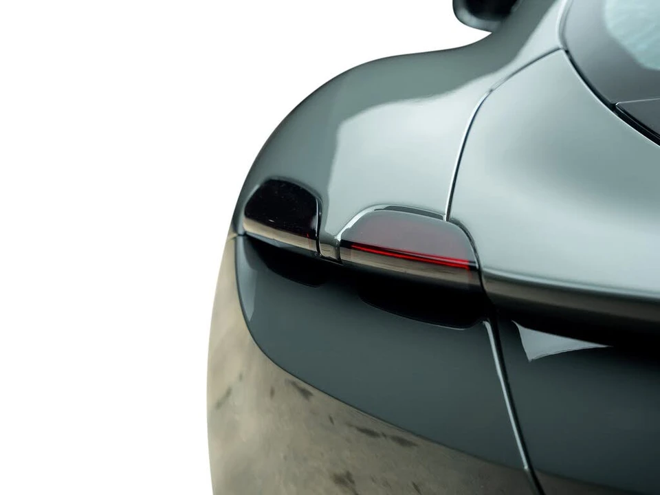 2022 Ferrari Roma - Image 13 of 31