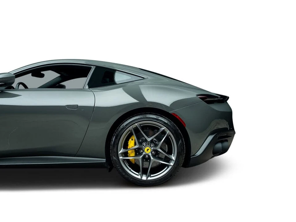 2022 Ferrari Roma - Image 22 of 31