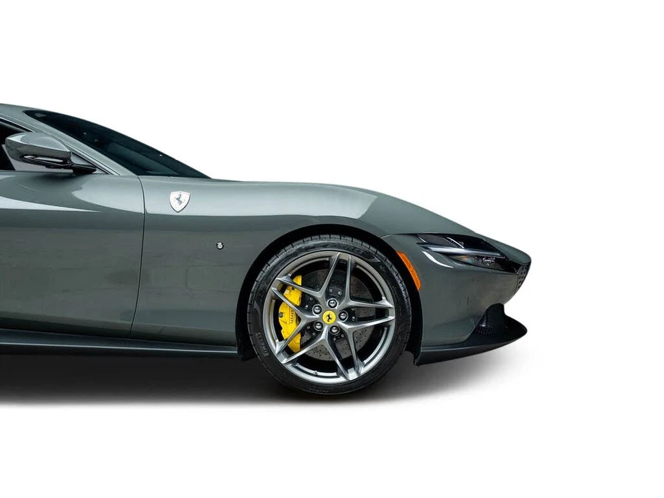 2022 Ferrari Roma - Image 27 of 31