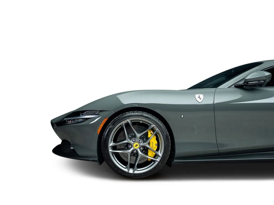 2022 Ferrari Roma - Image 20 of 31