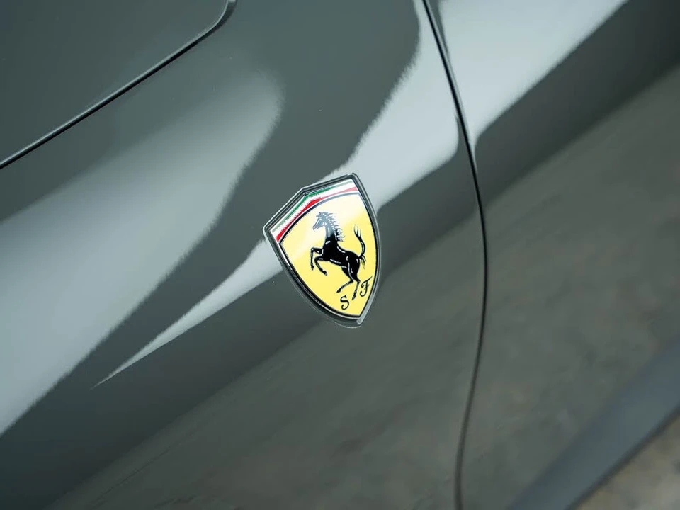 2022 Ferrari Roma - Image 25 of 31