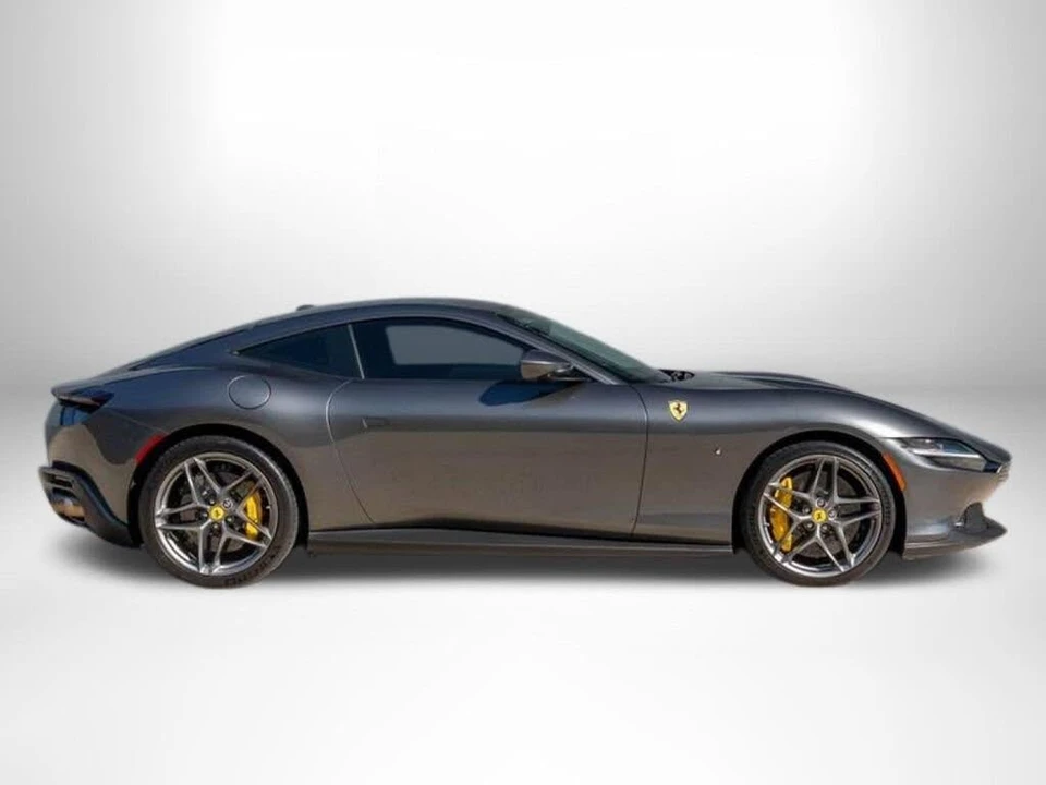 2022 Ferrari Roma - Image 7 of 31
