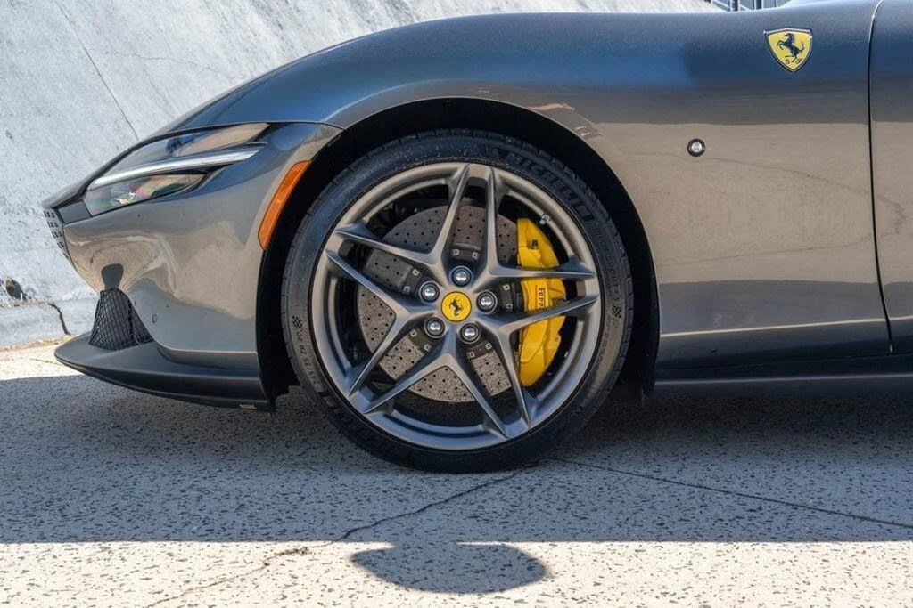 2022 Ferrari Roma - Image 15 of 31