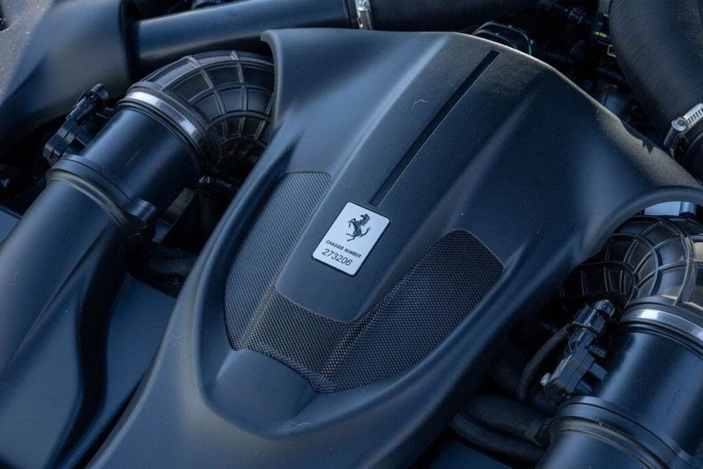 2022 Ferrari Roma - Image 26 of 31