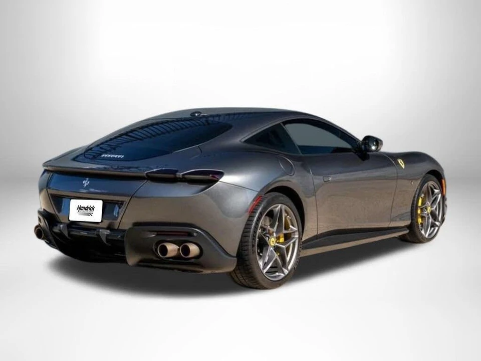2022 Ferrari Roma - Image 8 of 31