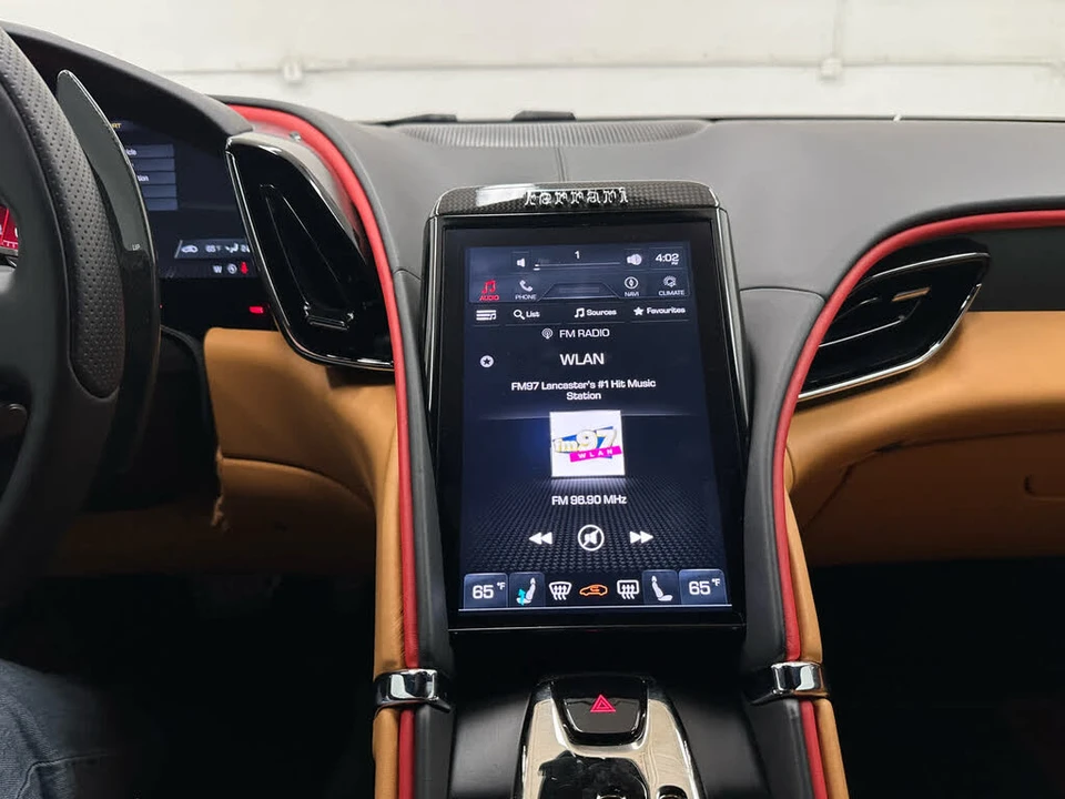 2022 Ferrari Roma - Image 26 of 31