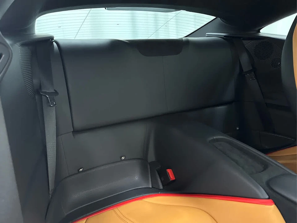 2022 Ferrari Roma - Image 18 of 31
