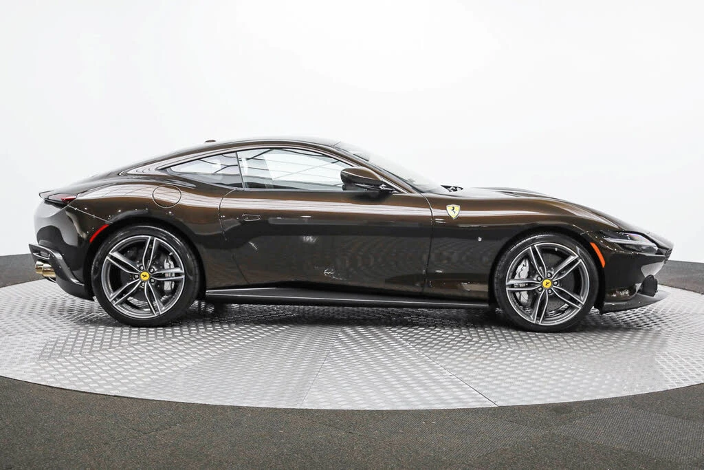 2022 Ferrari Roma - Image 9 of 31