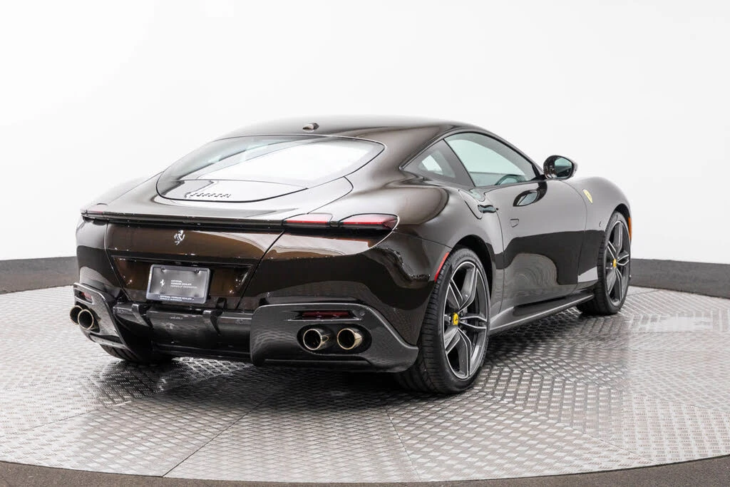 2022 Ferrari Roma - Image 7 of 31