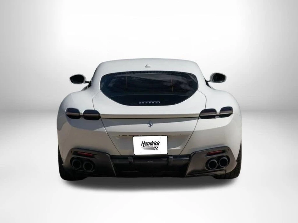 2022 Ferrari Roma - Image 8 of 31