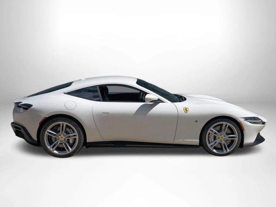 2022 Ferrari Roma - Image 6 of 31
